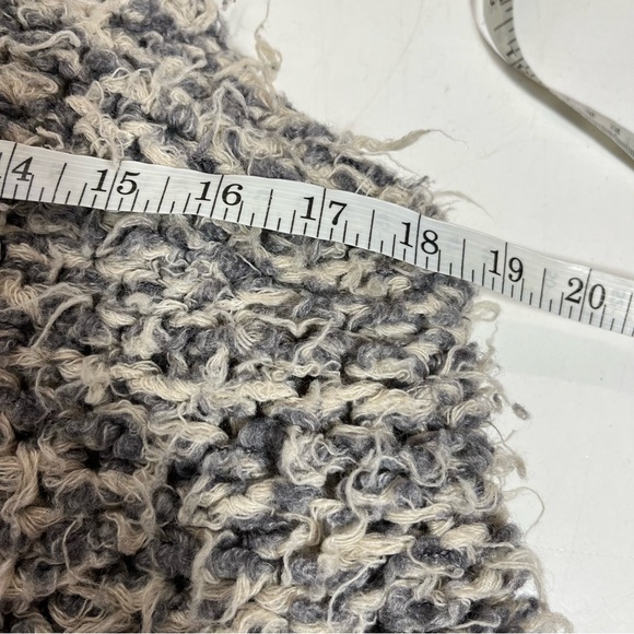 Free People Faux Fur Away Vest Cream Grey Fuzzy Boho Bohemian Shag, size M - Picture 9 of 10